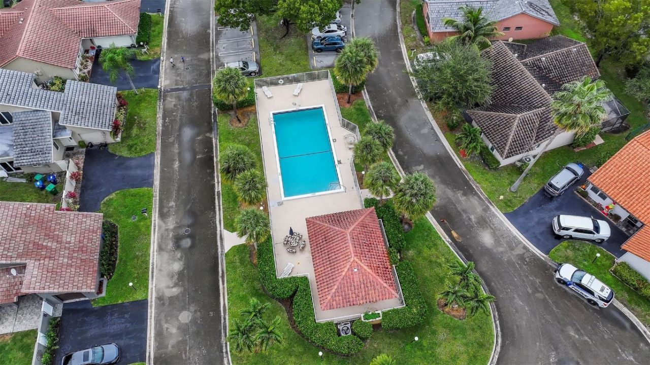 425 Shadow Wood Lane, Coral Springs, FL 33071 Photo