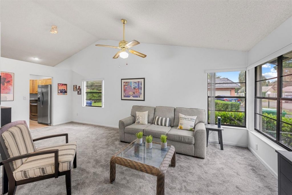 425 Shadow Wood Lane, Coral Springs, FL 33071 Photo