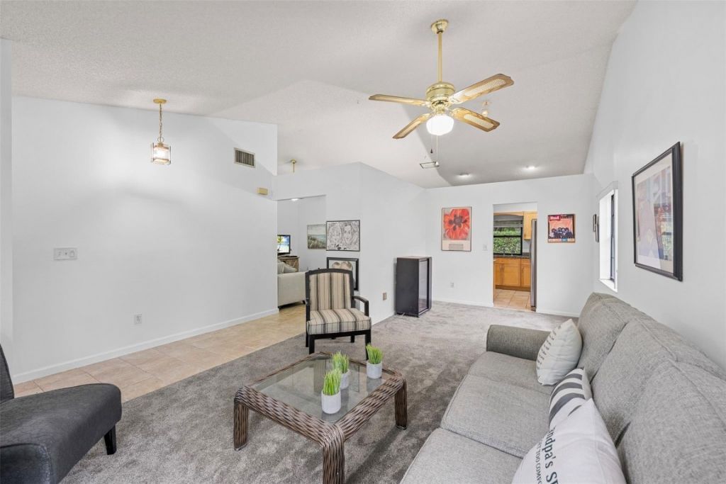 425 Shadow Wood Lane, Coral Springs, FL 33071 Photo