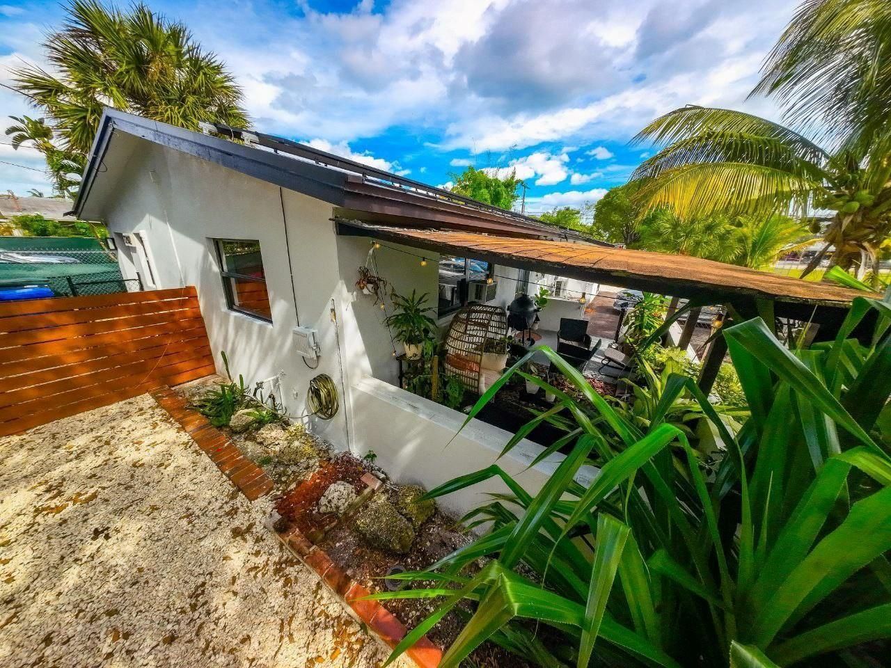 1202 NE 3rd Avenue, Fort Lauderdale, FL 33304 Photo