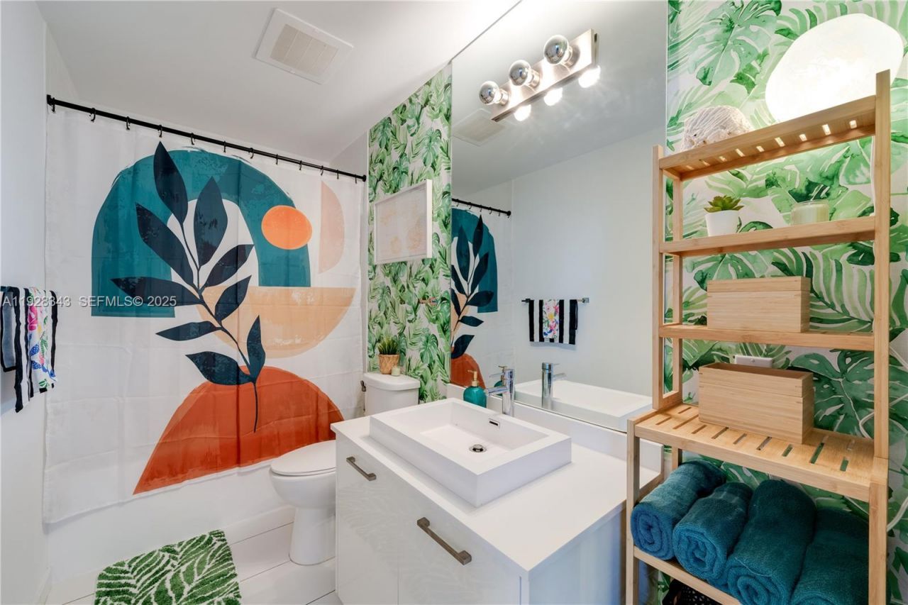 151 SE 1st St, Unit 3008, Miami, FL 33131 Photo