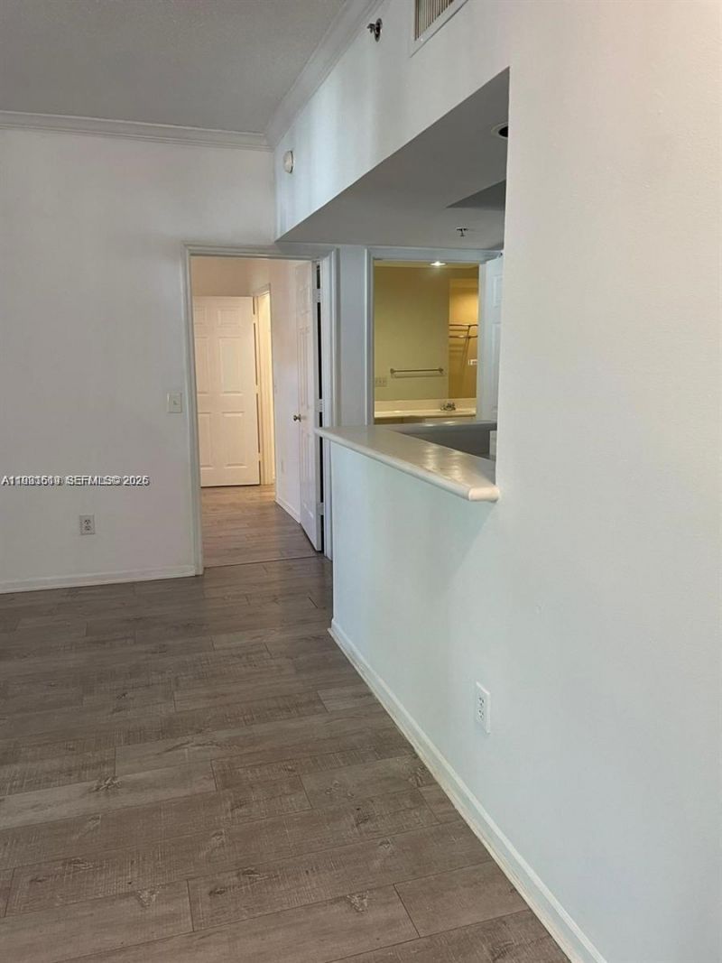 3105 NE 184th St, Unit 7202, Aventura, FL 33160 Photo