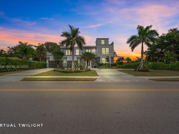 3800 Crayton Road, Naples, FL 34103