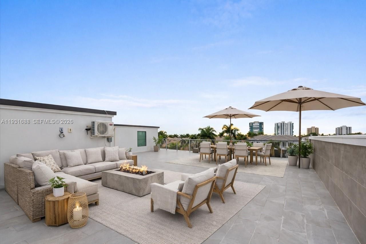3800 Crayton Road, Naples, FL 34103 Photo
