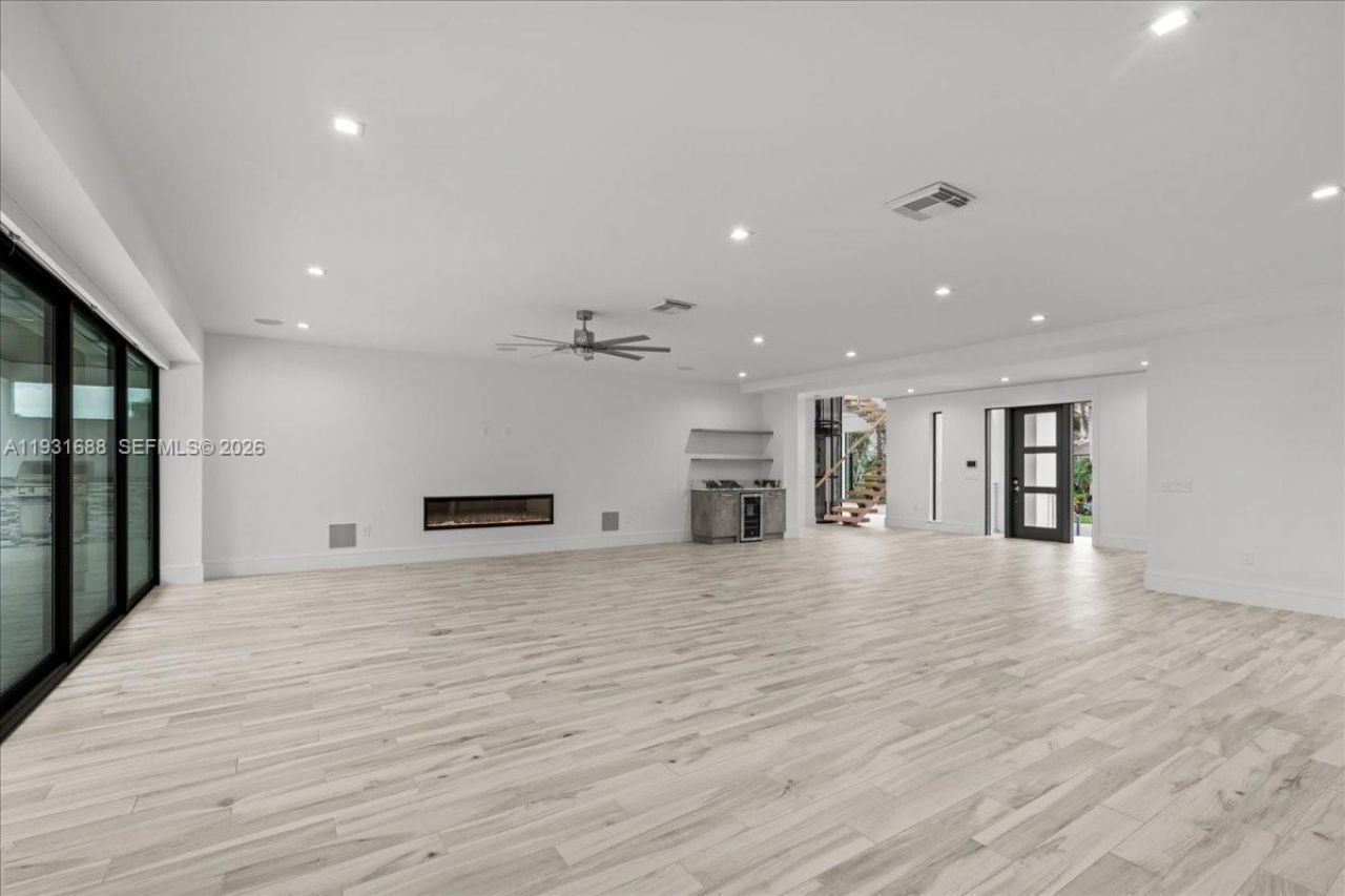 3800 Crayton Road, Naples, FL 34103 Photo