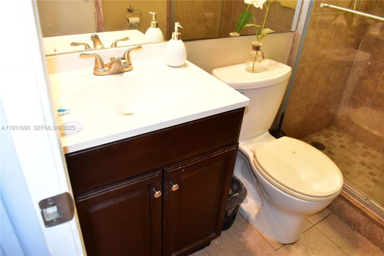 9141 Sunrise Lakes Blvd, Unit 201, Sunrise, FL 33322 Photo