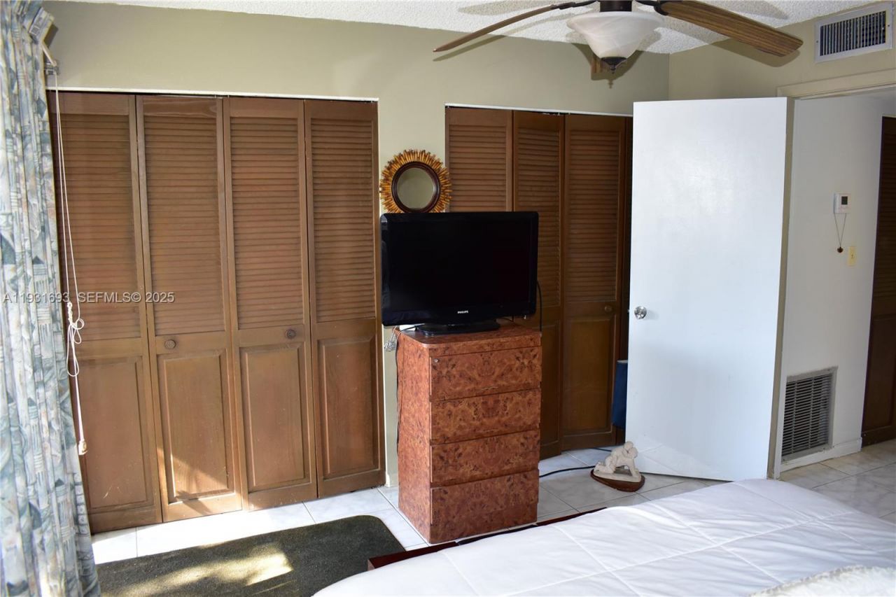 9141 Sunrise Lakes Blvd, Unit 201, Sunrise, FL 33322 Photo