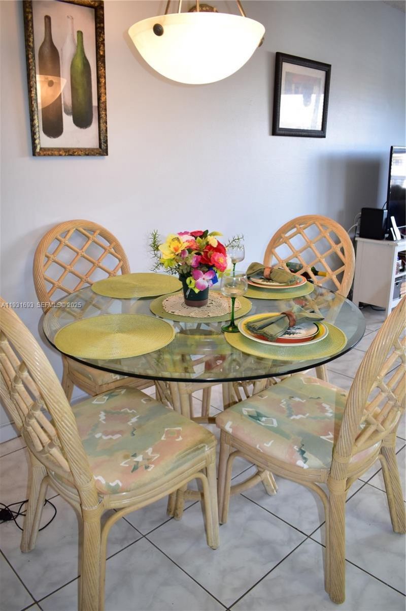 9141 Sunrise Lakes Blvd, Unit 201, Sunrise, FL 33322 Photo