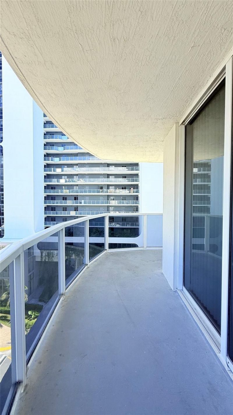 601 NE 23rd Street, Unit 902, Miami, FL 33137 Photo