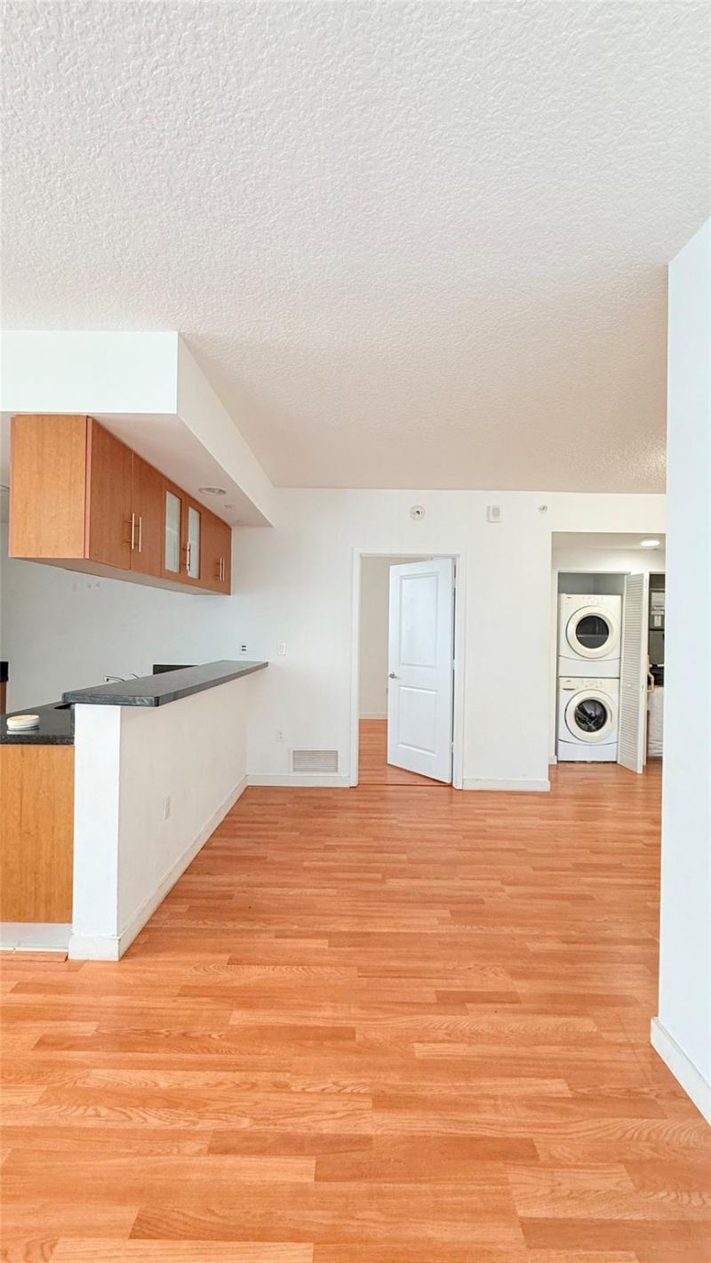 601 NE 23rd St, Unit 902, Miami, FL 33137 Photo