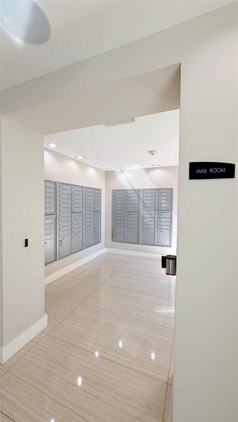 601 NE 23rd Street, Unit 902, Miami, FL 33137 Photo