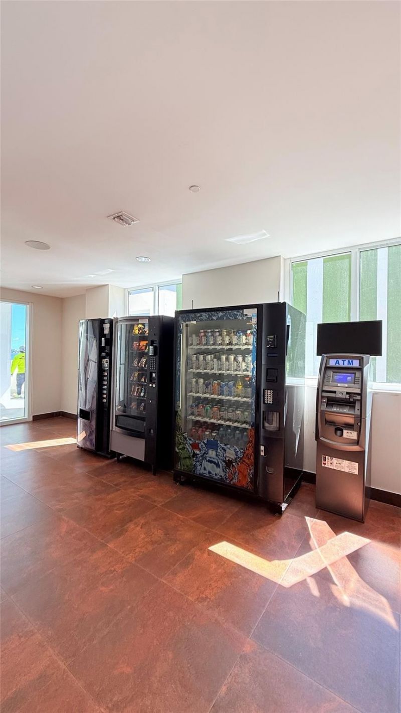 601 NE 23rd Street, Unit 902, Miami, FL 33137 Photo