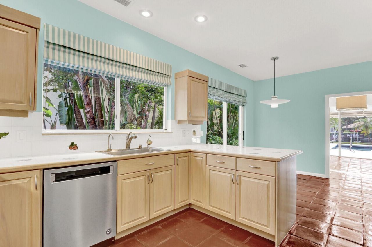 2571 Marseille Drive, Palm Beach Gardens, FL 33410 Photo