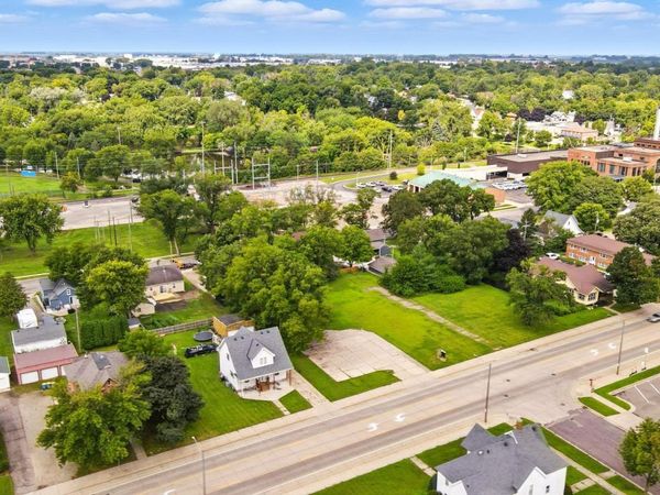 330 S Oak Avenue , Owatonna, MN 55060