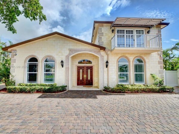 117 NW 8th Street, Boca Raton, FL 33432