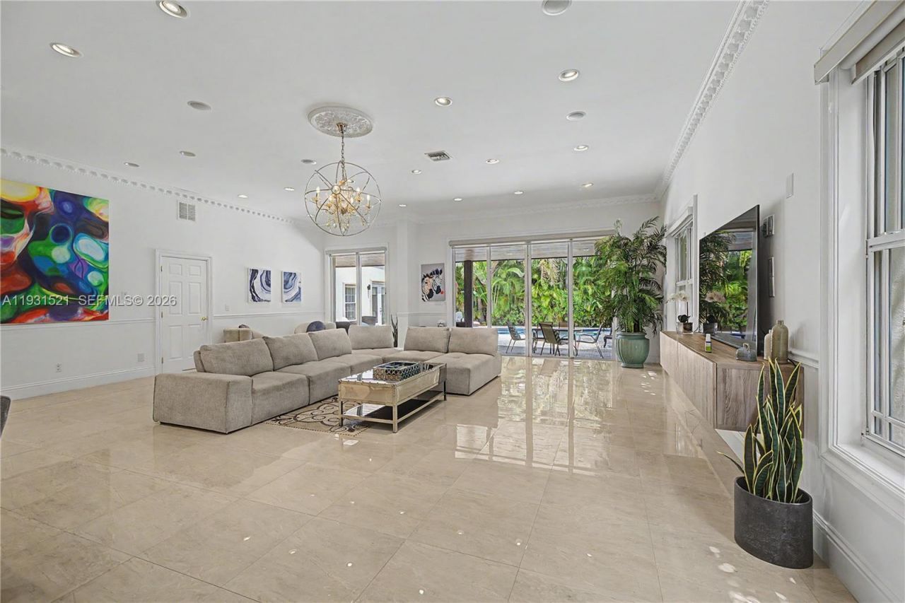 117 NW 8th Street, Boca Raton, FL 33432 Photo