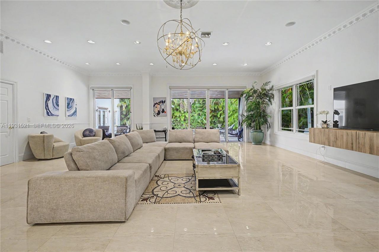 117 NW 8th Street, Boca Raton, FL 33432 Photo