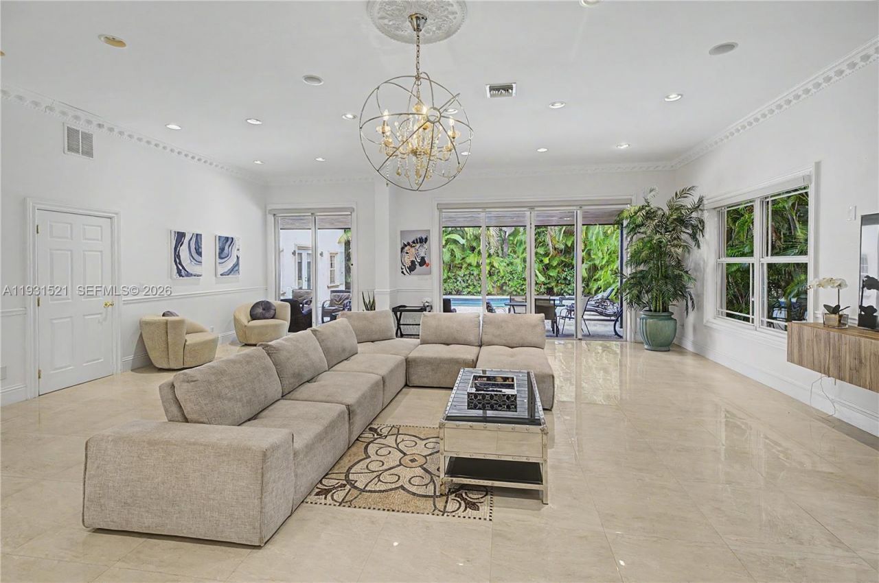117 NW 8th Street, Boca Raton, FL 33432 Photo
