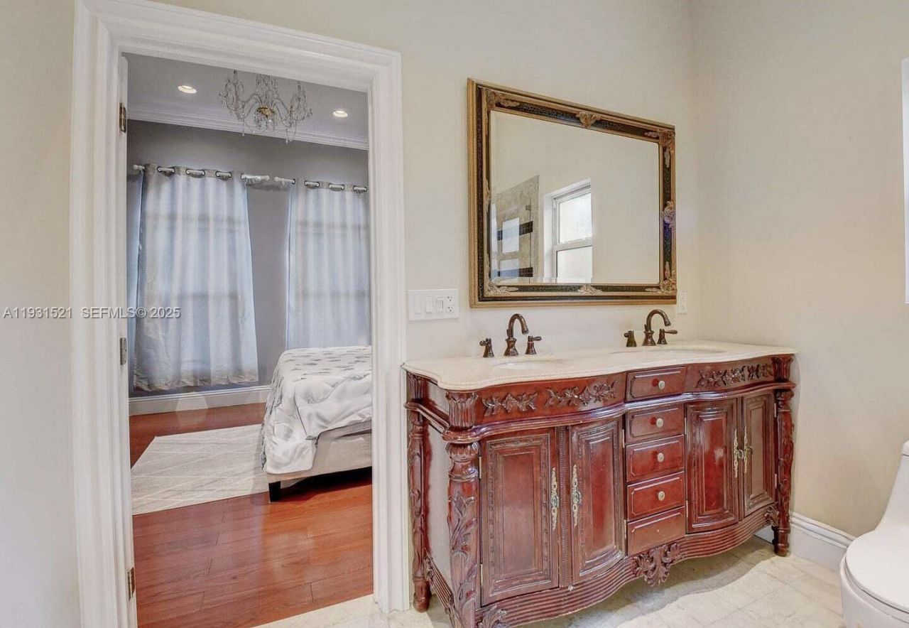 117 NW 8th Street, Boca Raton, FL 33432 Photo