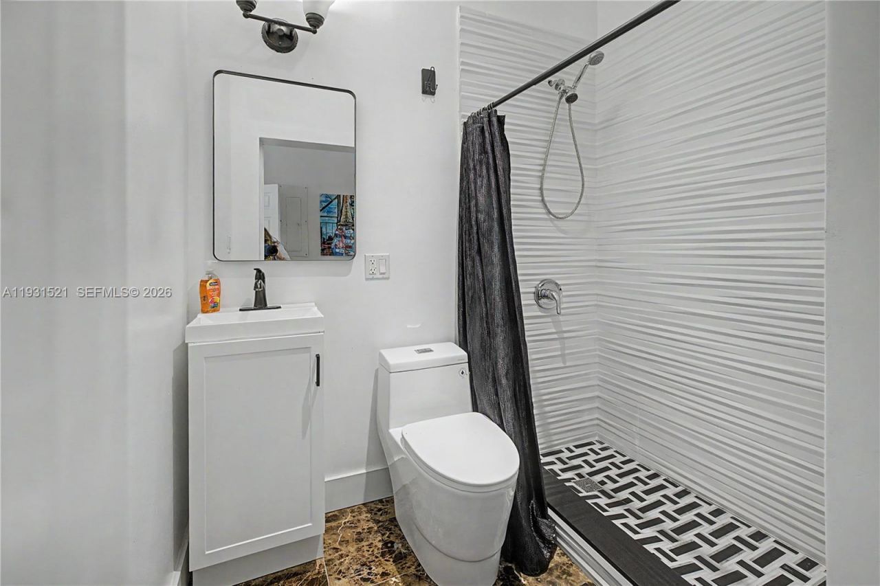 117 NW 8th Street, Boca Raton, FL 33432 Photo