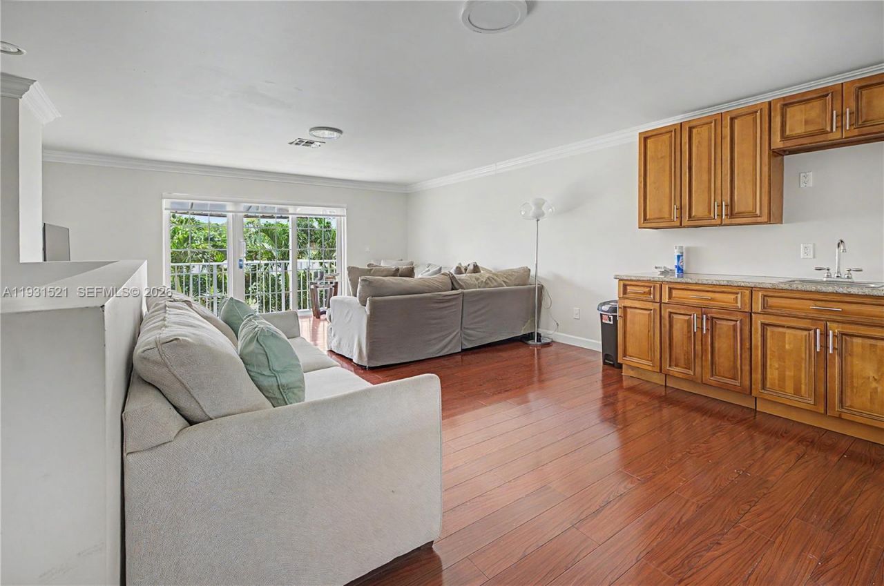 117 NW 8th Street, Boca Raton, FL 33432 Photo