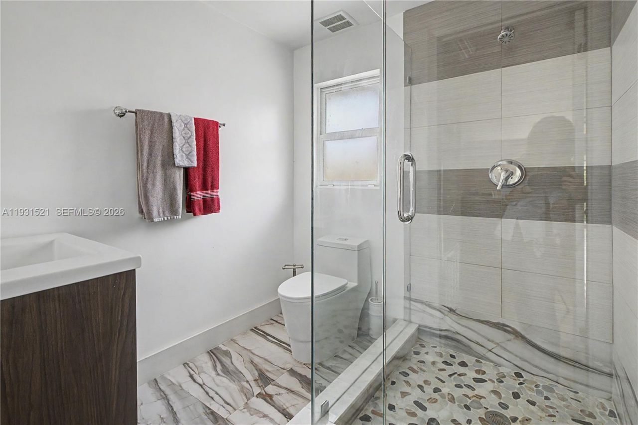 117 NW 8th Street, Boca Raton, FL 33432 Photo