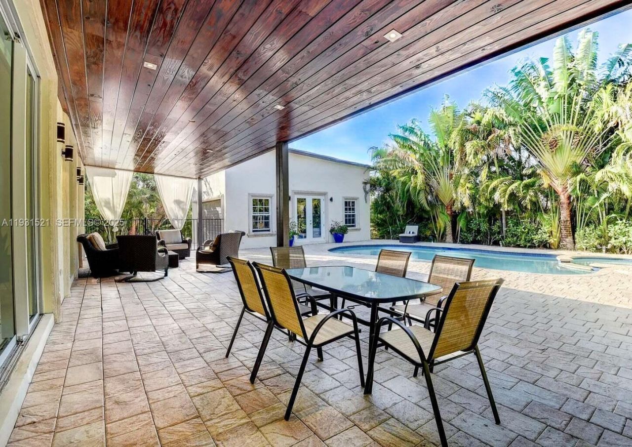 117 NW 8th Street, Boca Raton, FL 33432 Photo