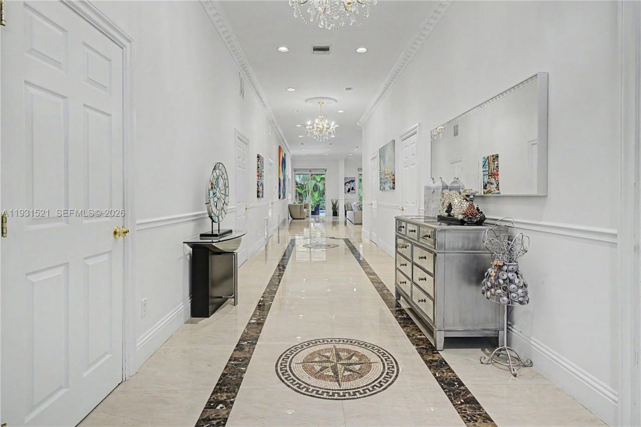 117 NW 8th Street, Boca Raton, FL 33432 Photo