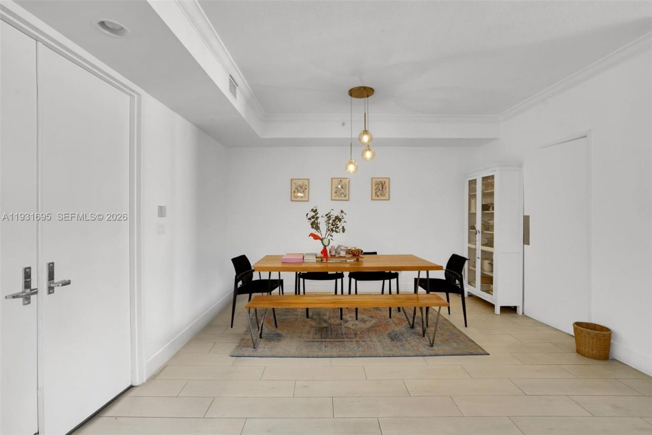 735 Crandon Blvd , Unit 503, Key Biscayne, FL 33149 Photo