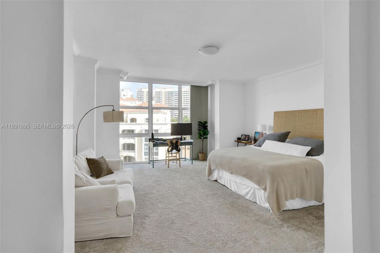 735 Crandon Blvd , Unit 503, Key Biscayne, FL 33149 Photo