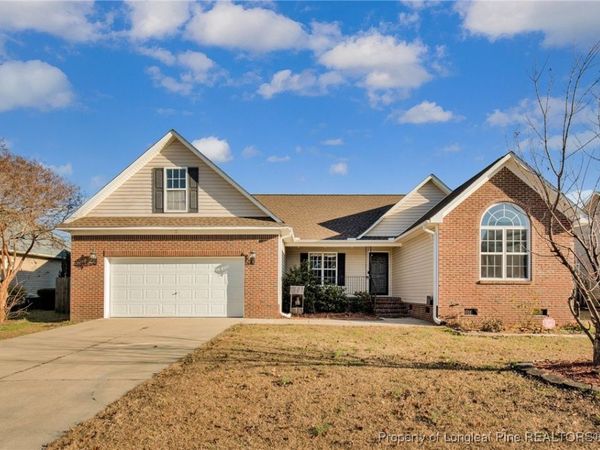 1111 Thistle Gold Drive, Hope Mills, NC 28348