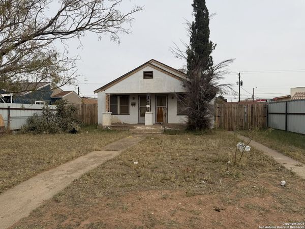 810 Dotsy, Odessa, TX 79763