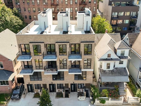 310 Fenimore st, Unit 1FL, Brooklyn, NY 11225