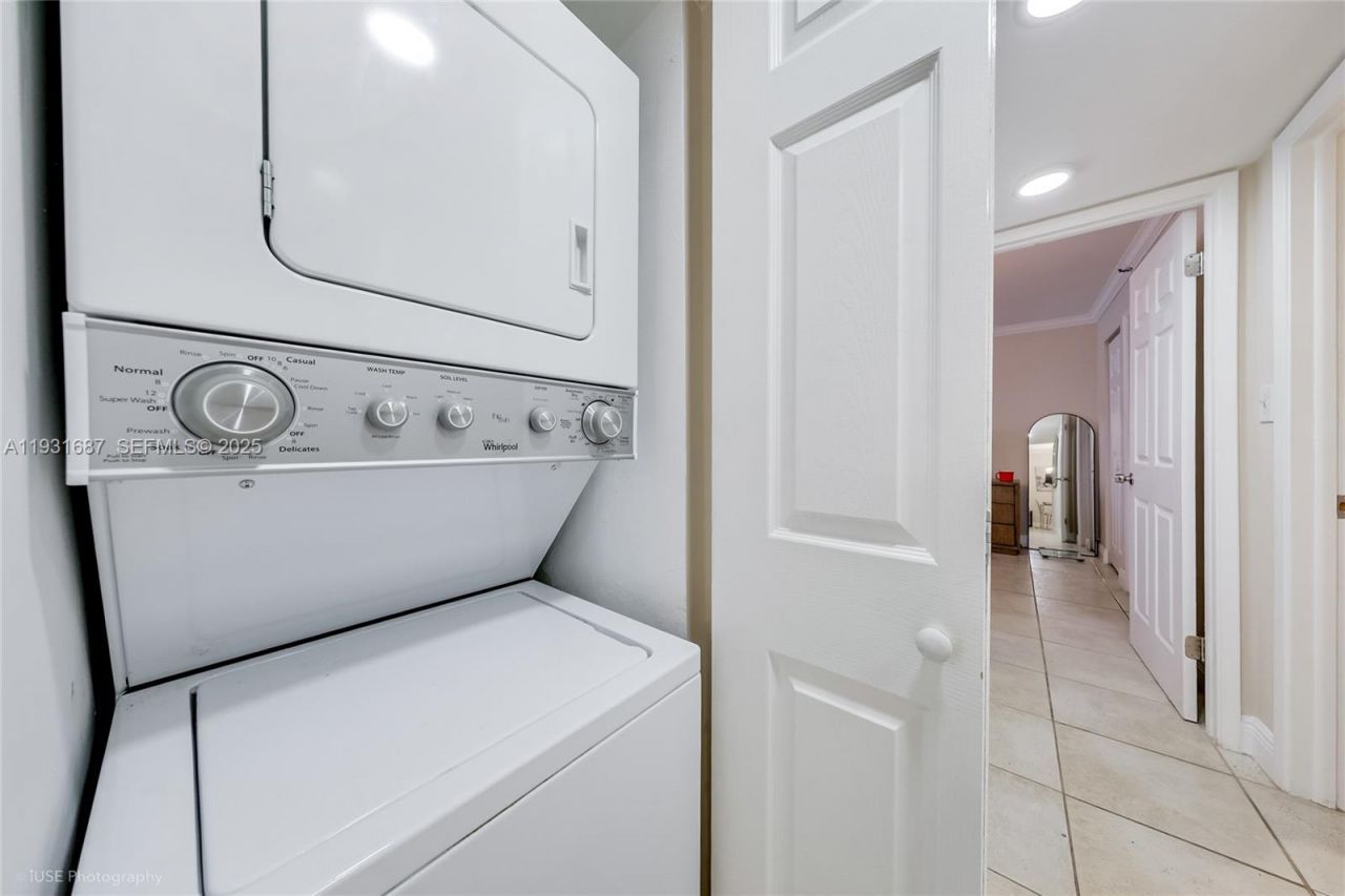 4301 Collins Ave, Unit 803, Miami Beach, FL 33140 Photo