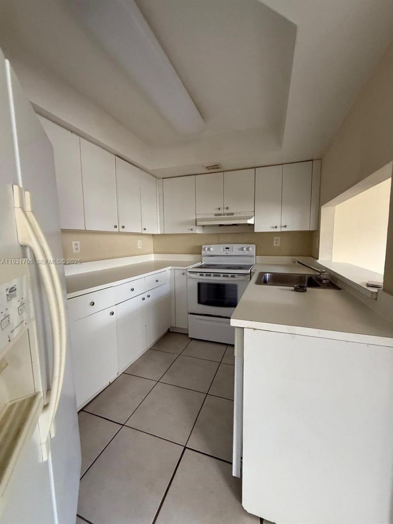 8255 SW 152nd Ave, Unit E-411, Miami, FL 33193 Photo
