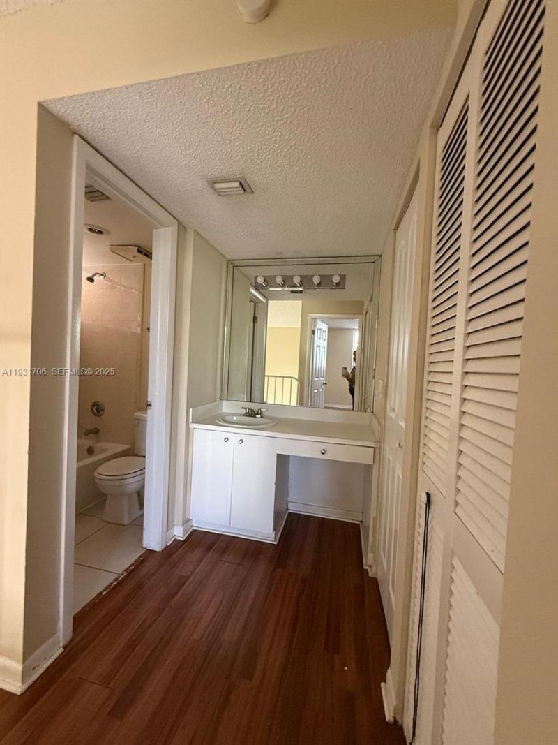 8255 SW 152nd Ave, Unit E-411, Miami, FL 33193 Photo