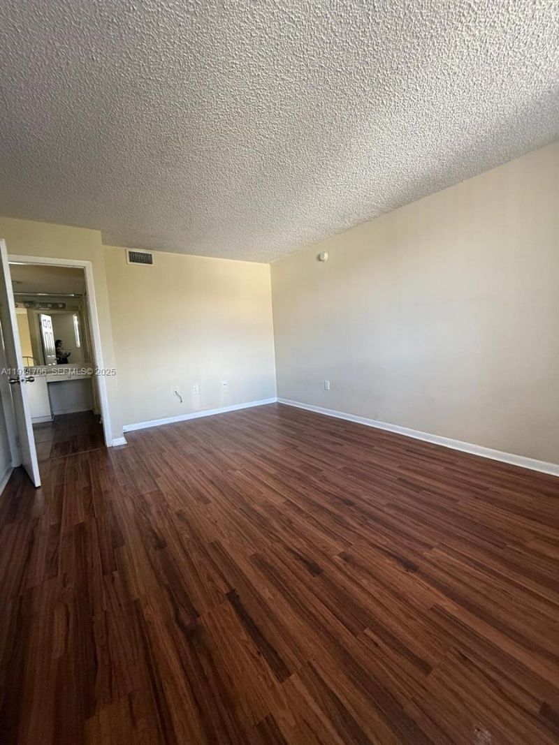 8255 SW 152nd Ave, Unit E-411, Miami, FL 33193 Photo
