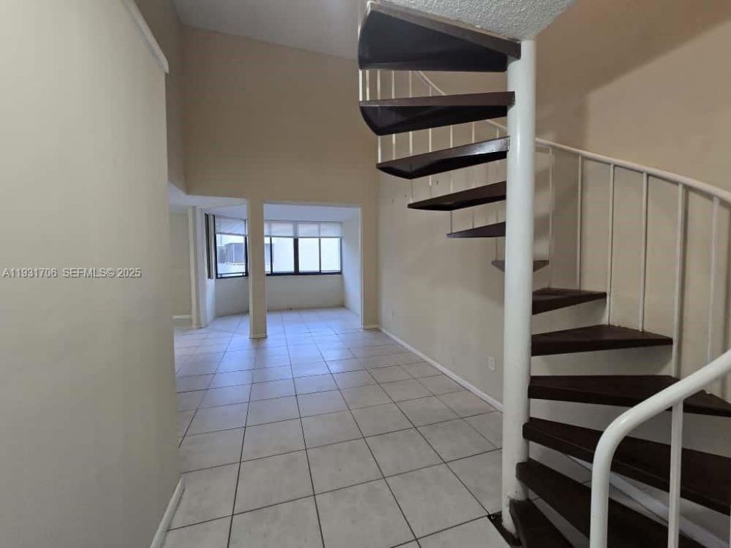 8255 SW 152nd Ave, Unit E-411, Miami, FL 33193 Photo