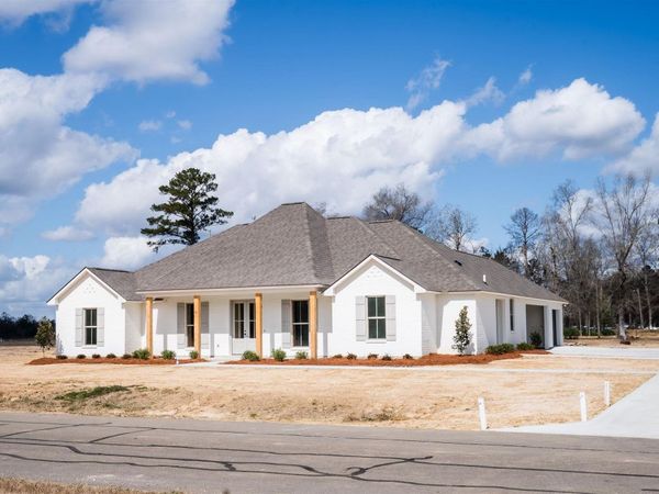 13530 Eagles Park Drive, Denham Springs, LA 70726