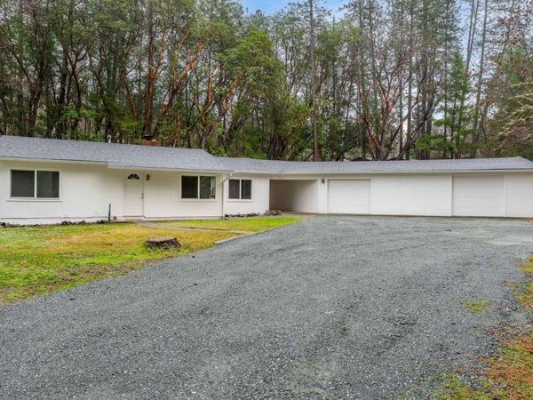 1707 Foots Creek L Fork Road, Gold Hill, OR 97525