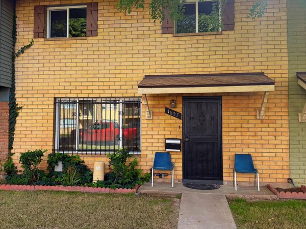 1657 W Hazelwood Street, Phoenix, AZ 85015