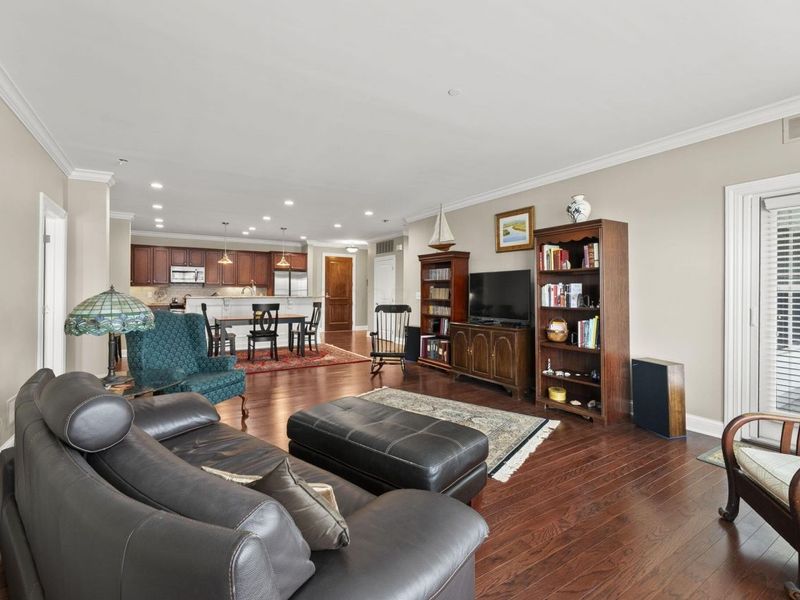 3175 Tremont Road, Unit 313, Columbus, OH 43221 Photo 10