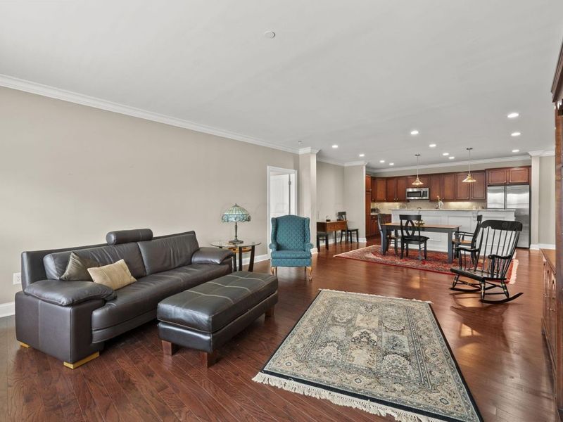 3175 Tremont Road, Unit 313, Columbus, OH 43221 Photo 11