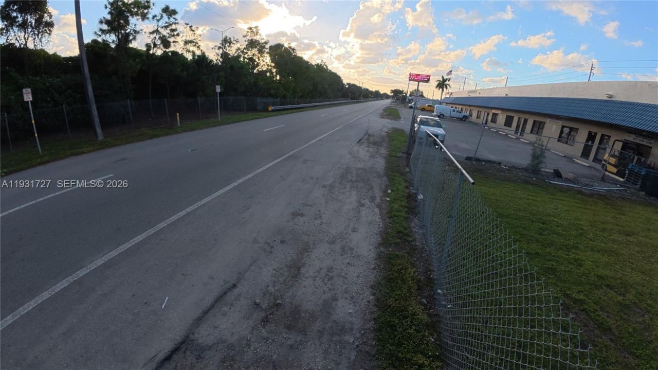 168 4215 , Miami Gardens, FL 33055 Photo