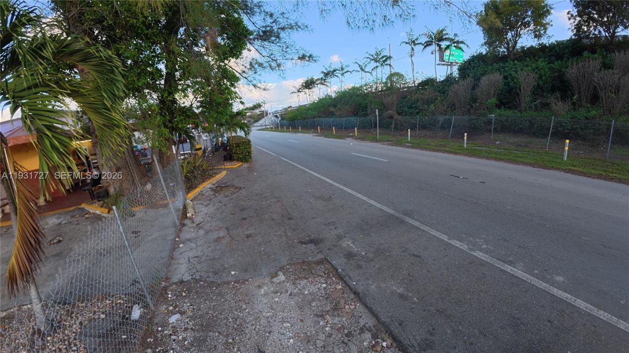 168 4215 , Miami Gardens, FL 33055 Photo