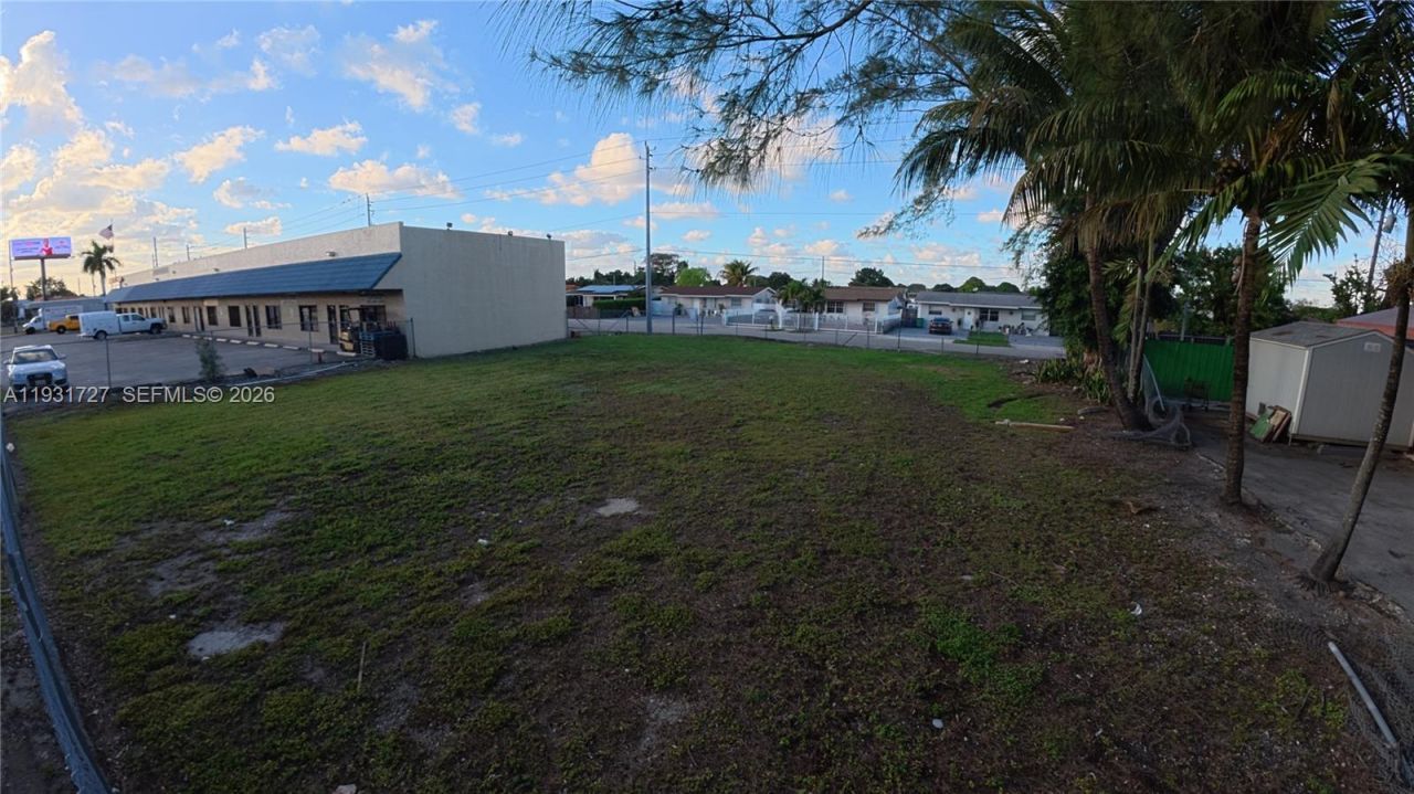168 4215 , Miami Gardens, FL 33055 Photo