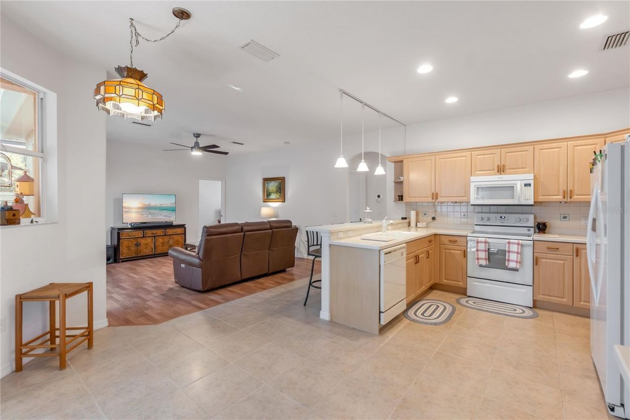 5723 Eastwind Drive, Sarasota, FL 34233 Photo