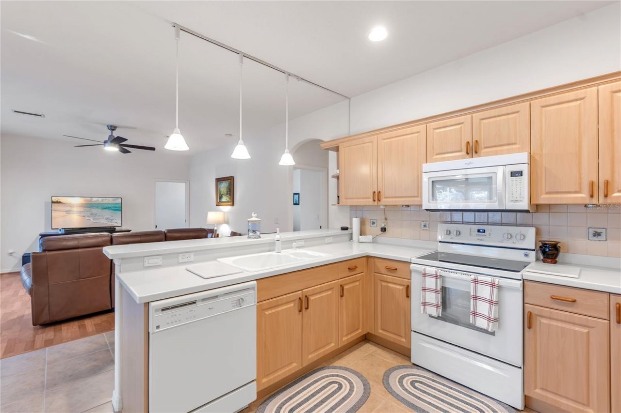 5723 Eastwind Drive, Sarasota, FL 34233 Photo