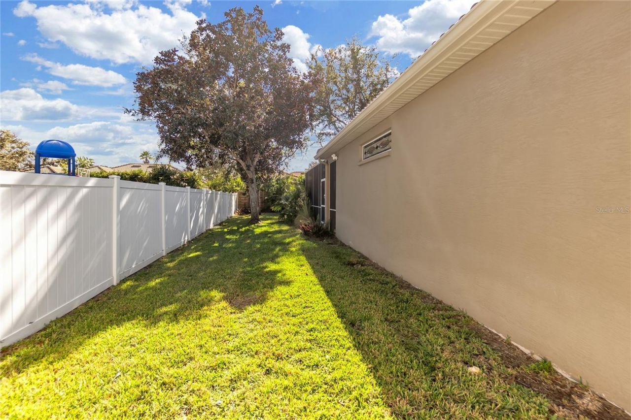 5723 Eastwind Drive, Sarasota, FL 34233 Photo