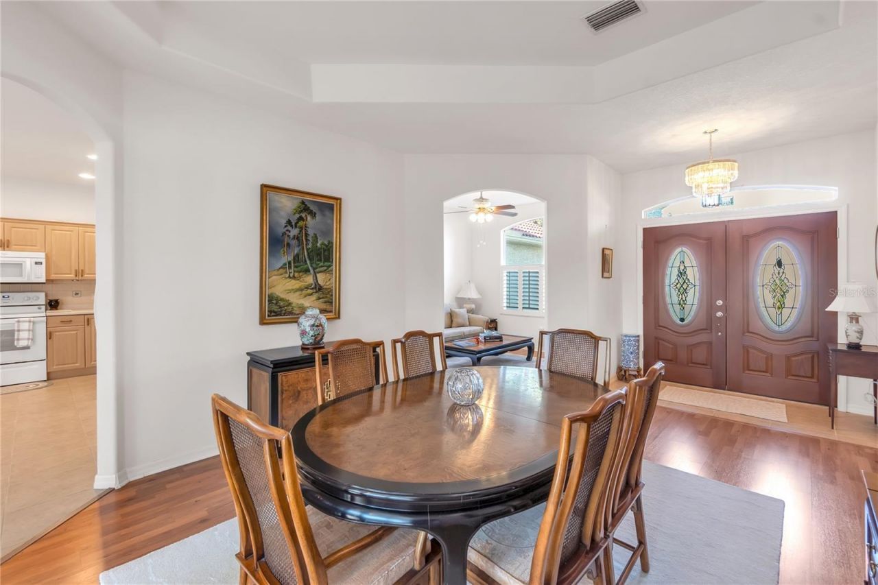 5723 Eastwind Drive, Sarasota, FL 34233 Photo